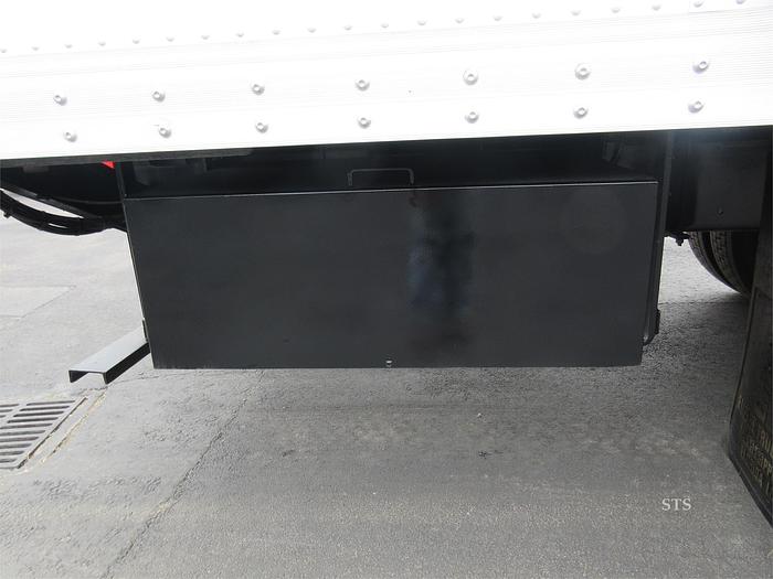 Used 2016 FREIGHTLINER BUSINESS CLASS M2 106