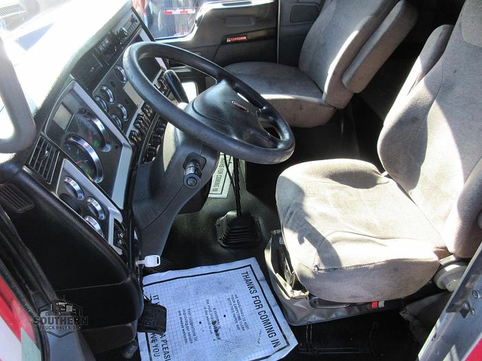 Used 2011 KENWORTH T800