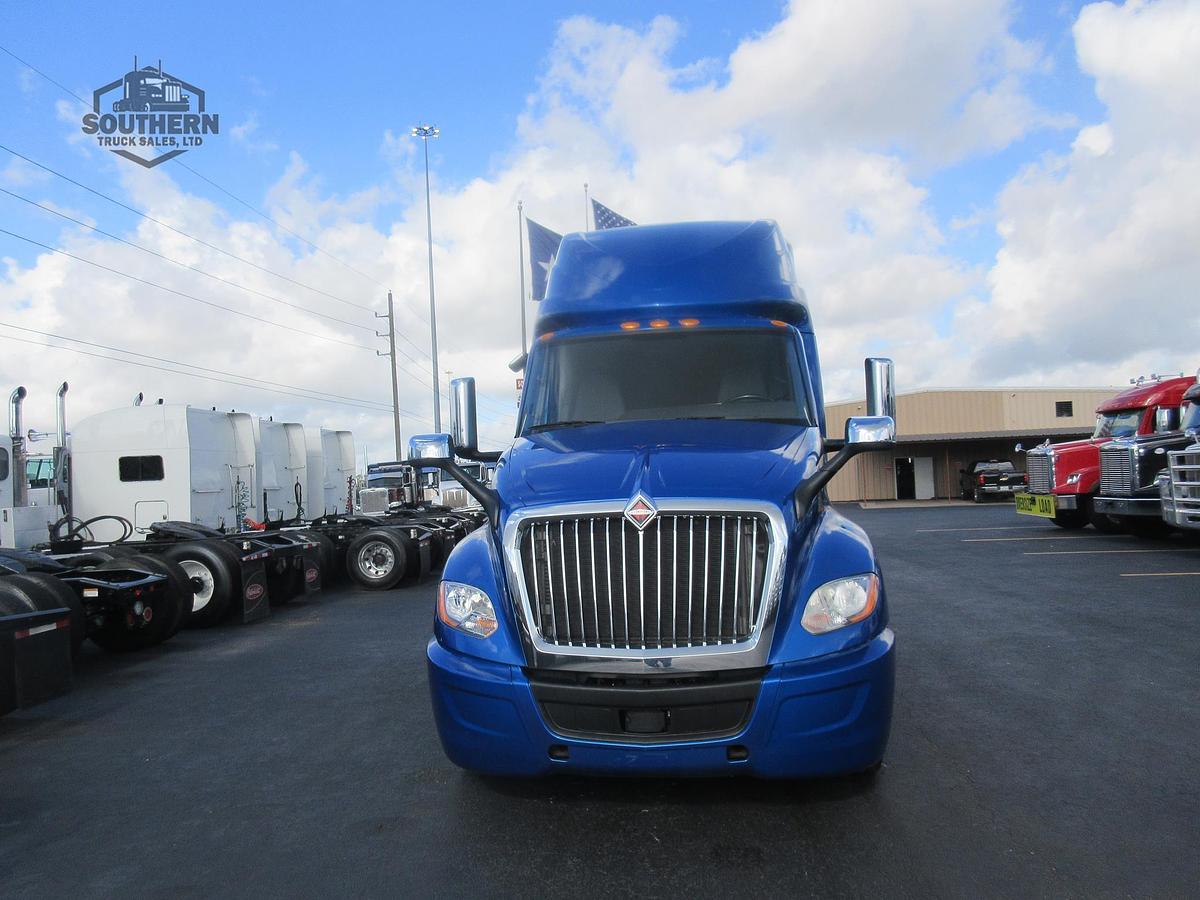 Used 2021 INTERNATIONAL LT