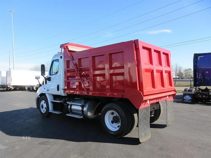 Used 2016 FREIGHTLINER CASCADIA 113