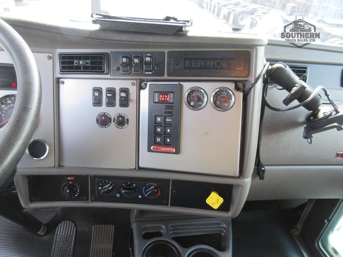 Used 2021 KENWORTH T270
