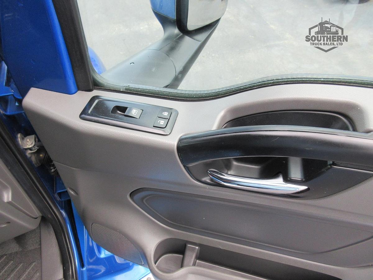 Used 2021 INTERNATIONAL LT