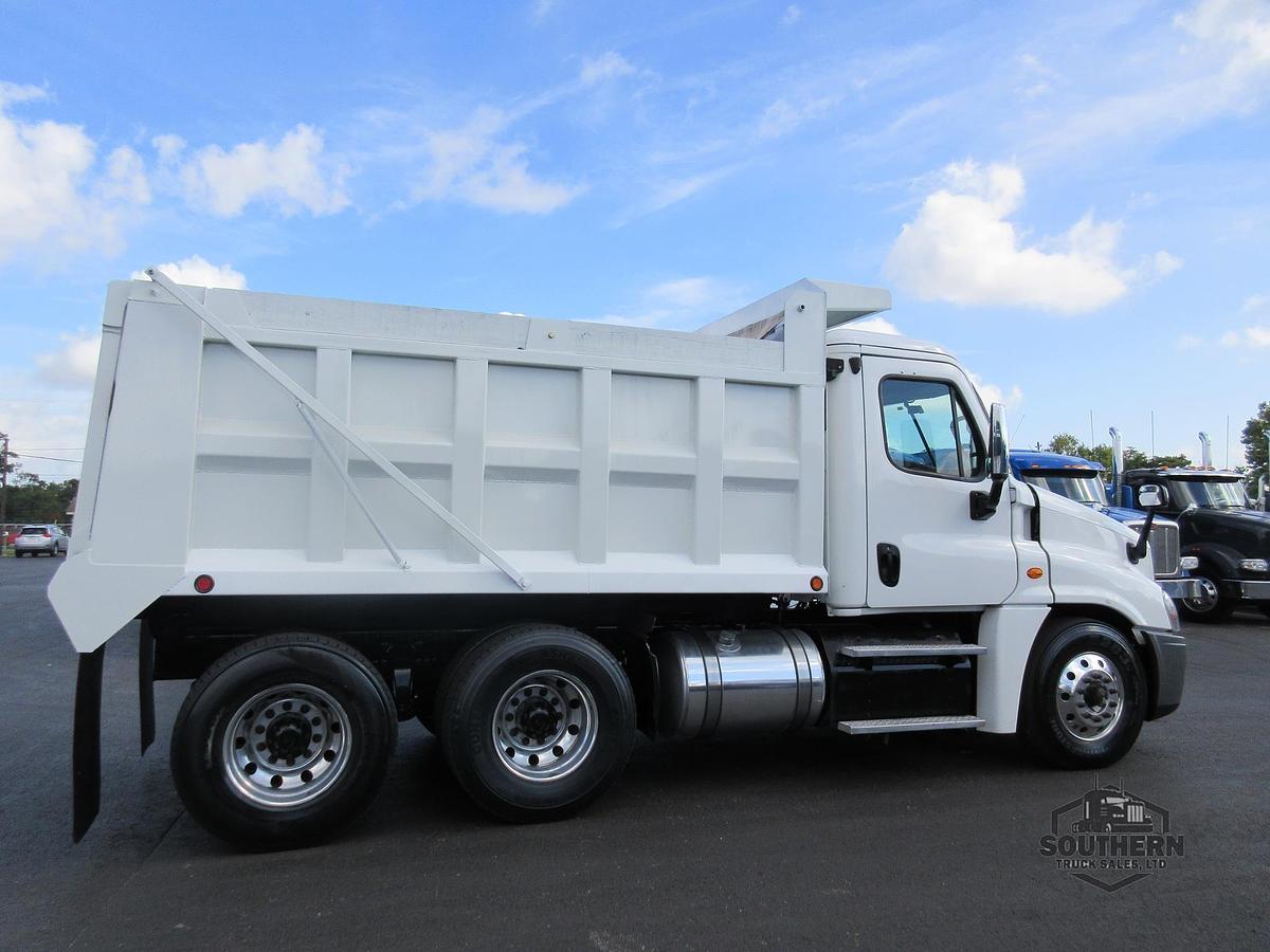 Used 2019 FREIGHTLINER CASCADIA 125