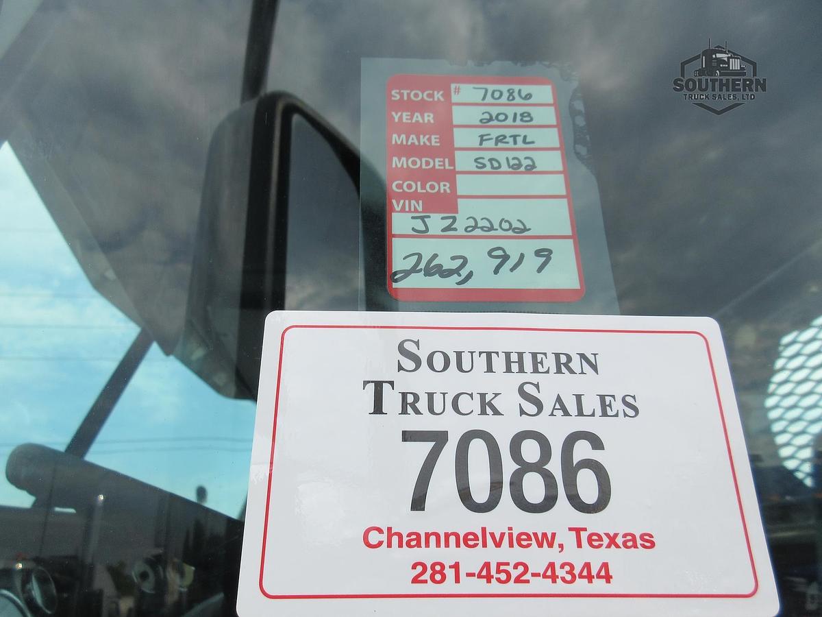 Used 2018 FREIGHTLINER CORONADO 122 SD