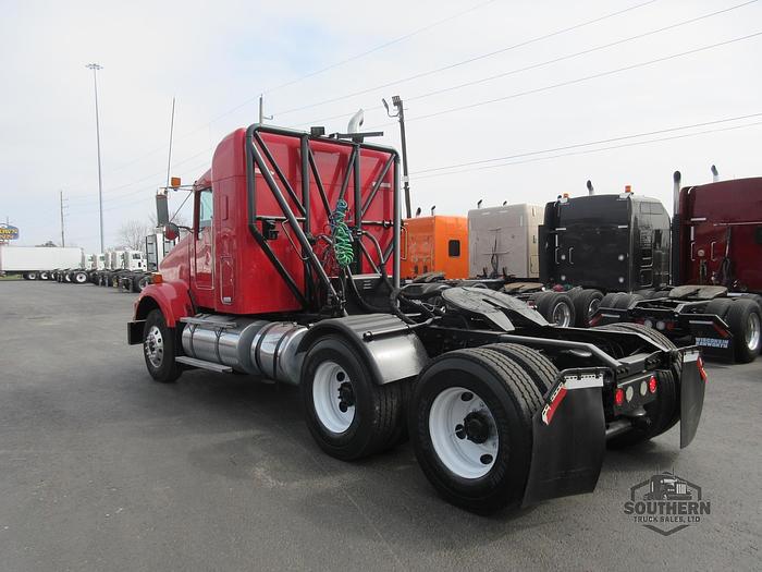 Used 2011 KENWORTH T800