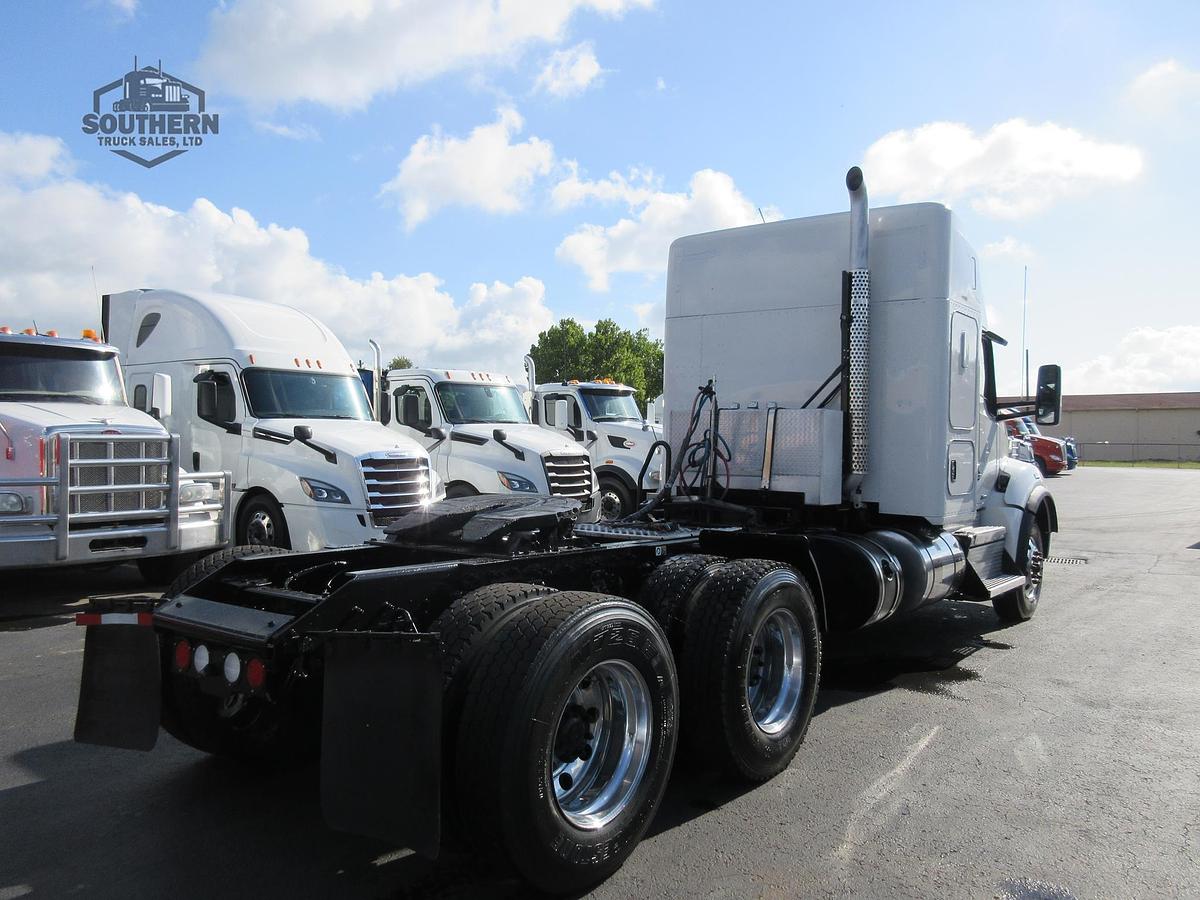 Used 2020 KENWORTH T880