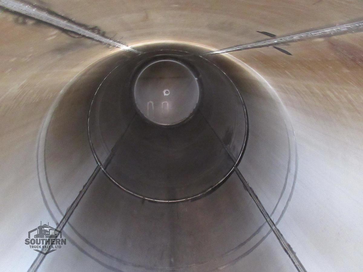 Used 2012 ACRO 5,000 gal