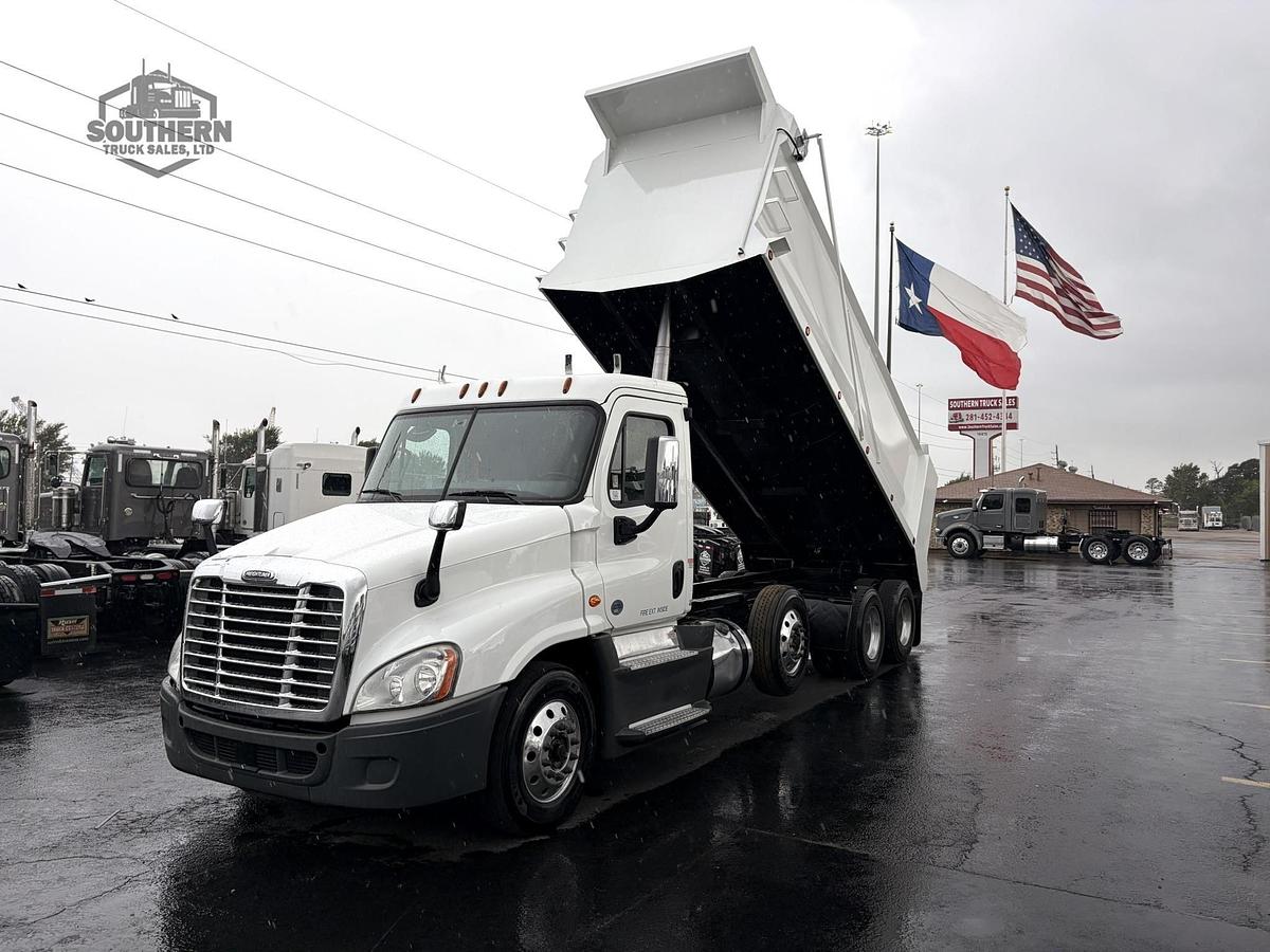 Used 2020 FREIGHTLINER CASCADIA 125