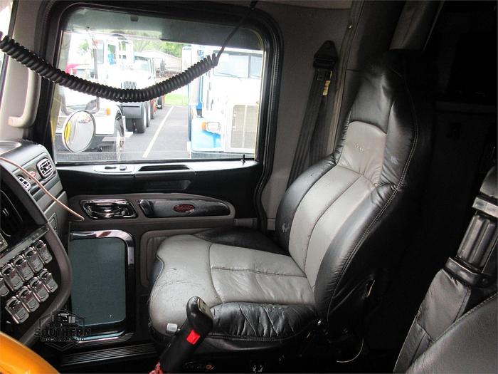 Used 2016 PETERBILT 389