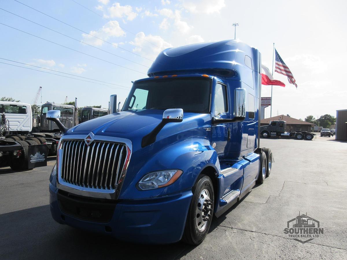 Used 2021 INTERNATIONAL LT