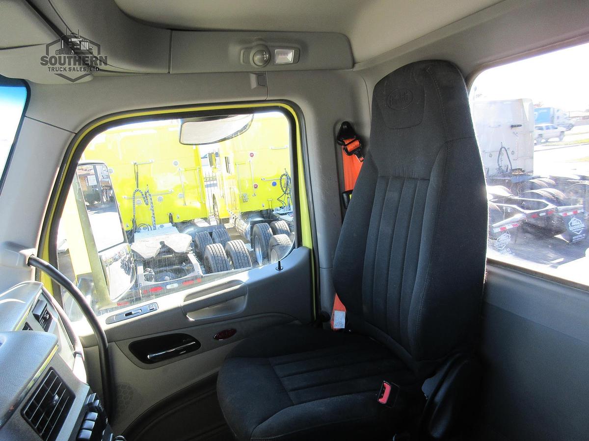 Used 2020 PETERBILT 567
