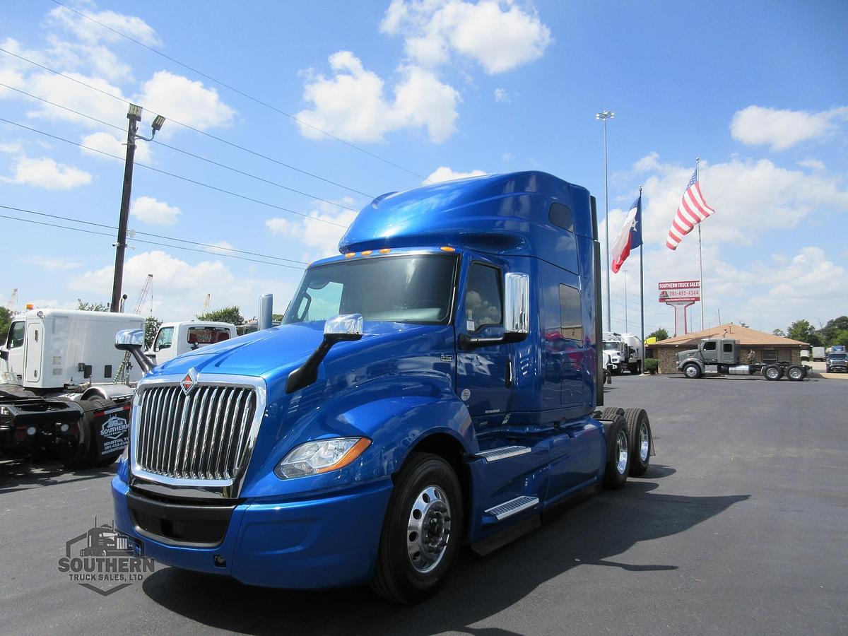 Used 2021 INTERNATIONAL LT