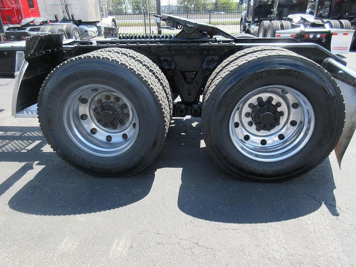 Used 2021 KENWORTH T880