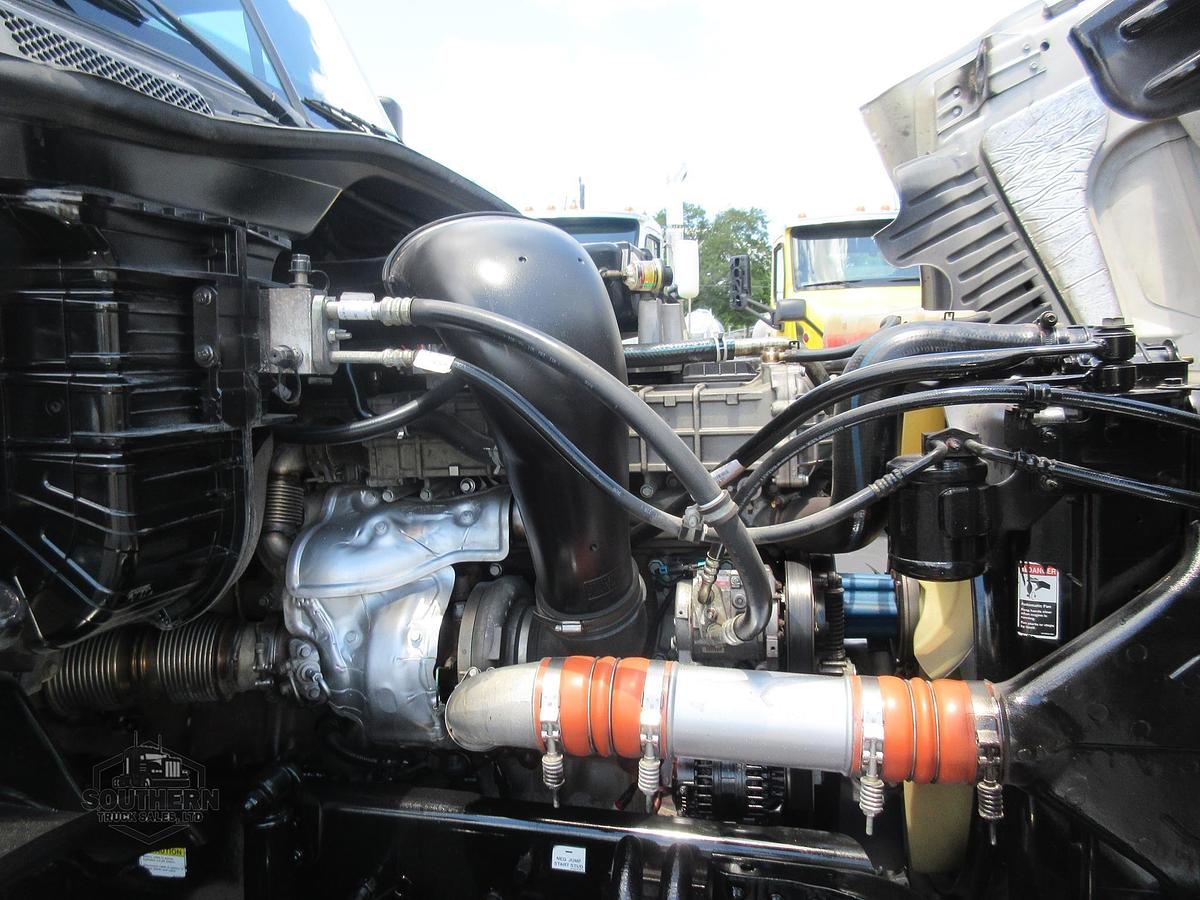 Used 2018 FREIGHTLINER CASCADIA 125