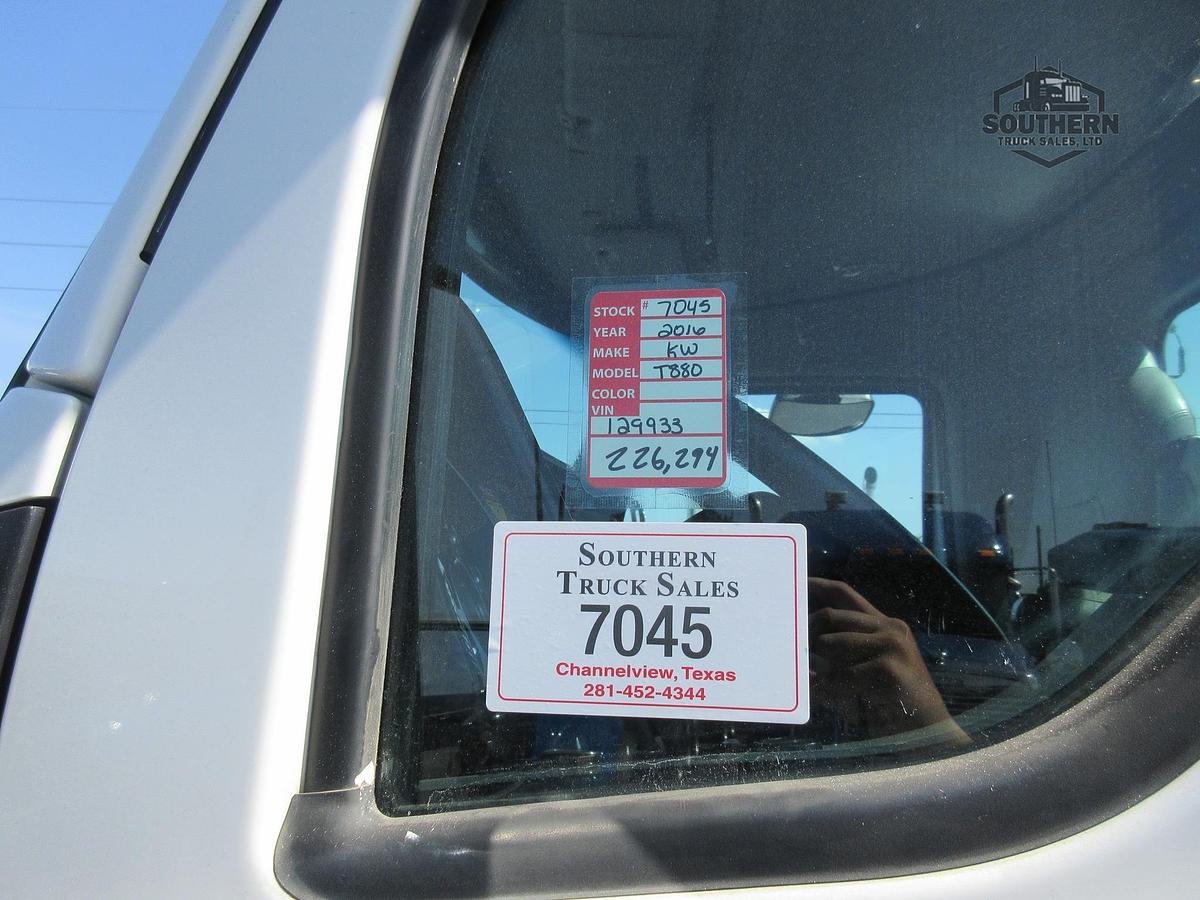 Used 2016 KENWORTH T880