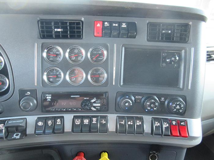 Used 2021 KENWORTH T880