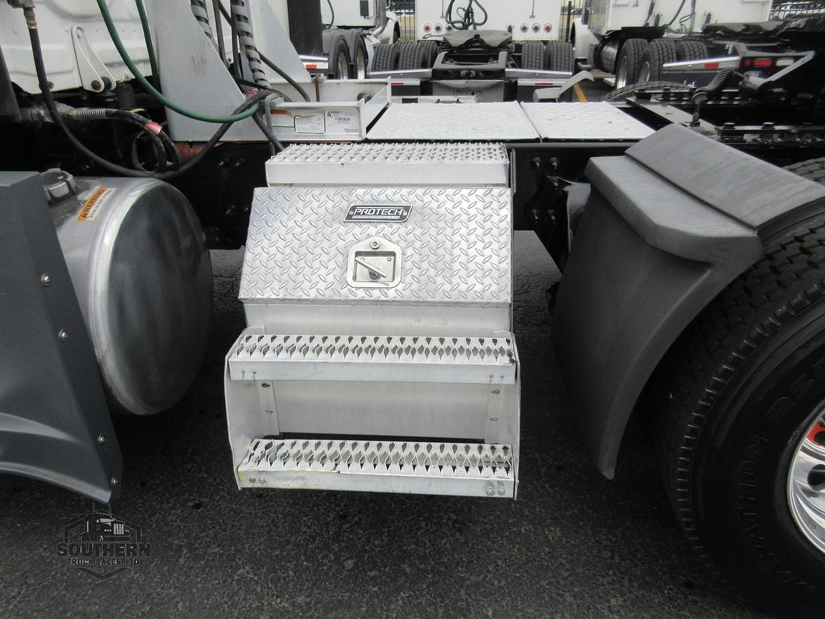 Used 2020 FREIGHTLINER CASCADIA 126
