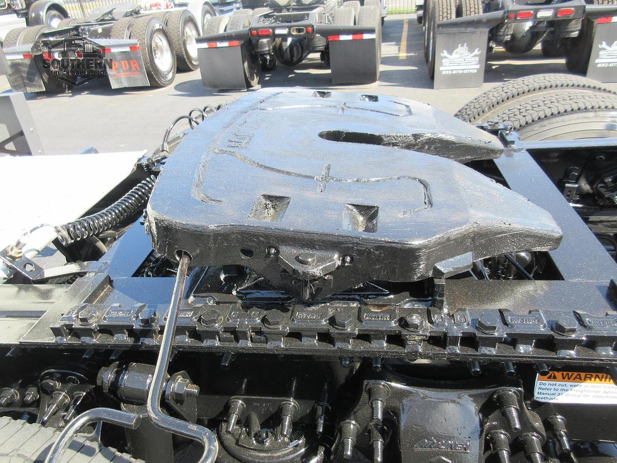 Used 2022 FREIGHTLINER CASCADIA 116