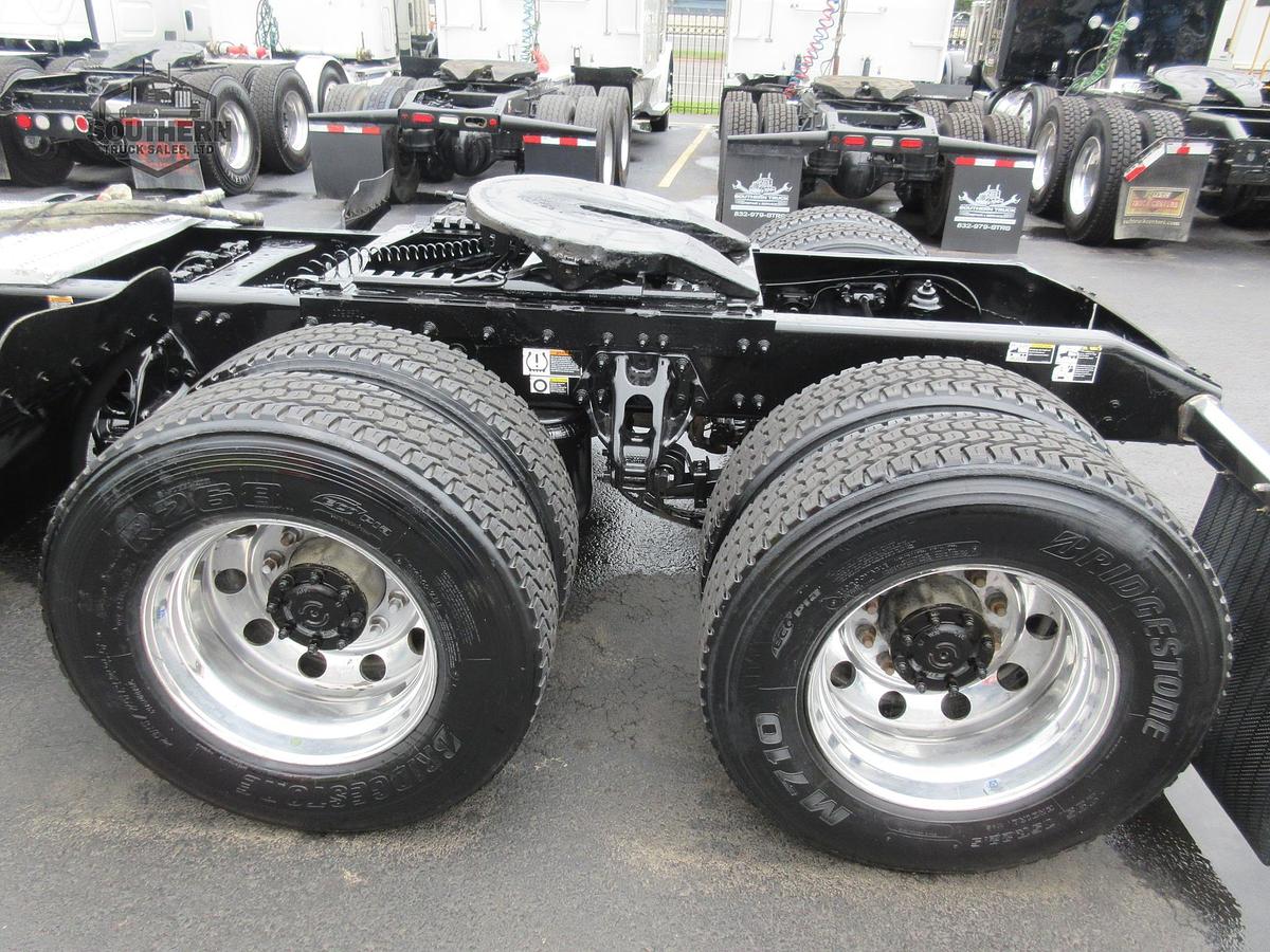 Used 2020 PETERBILT 567