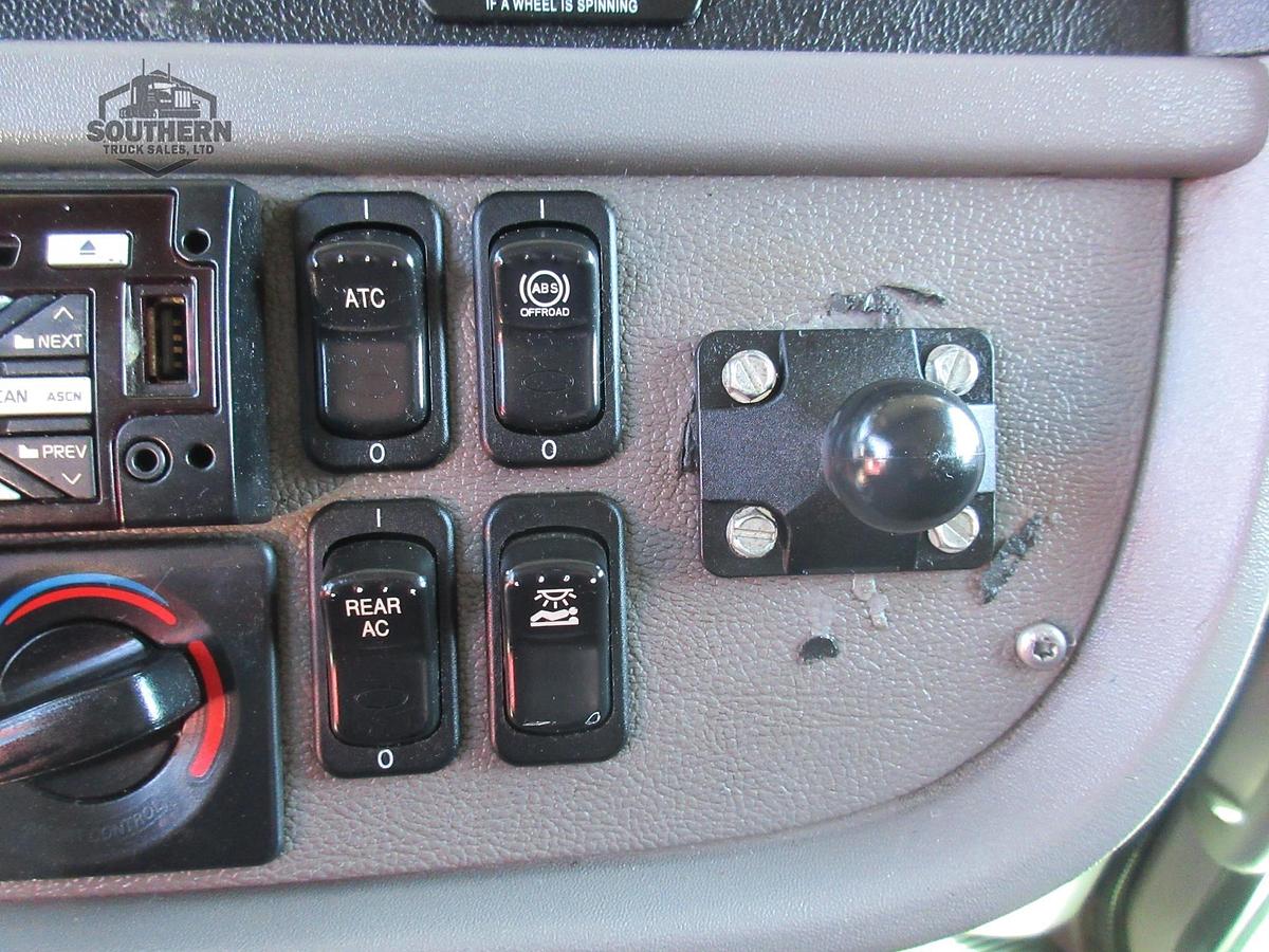 Used 2019 PETERBILT 389