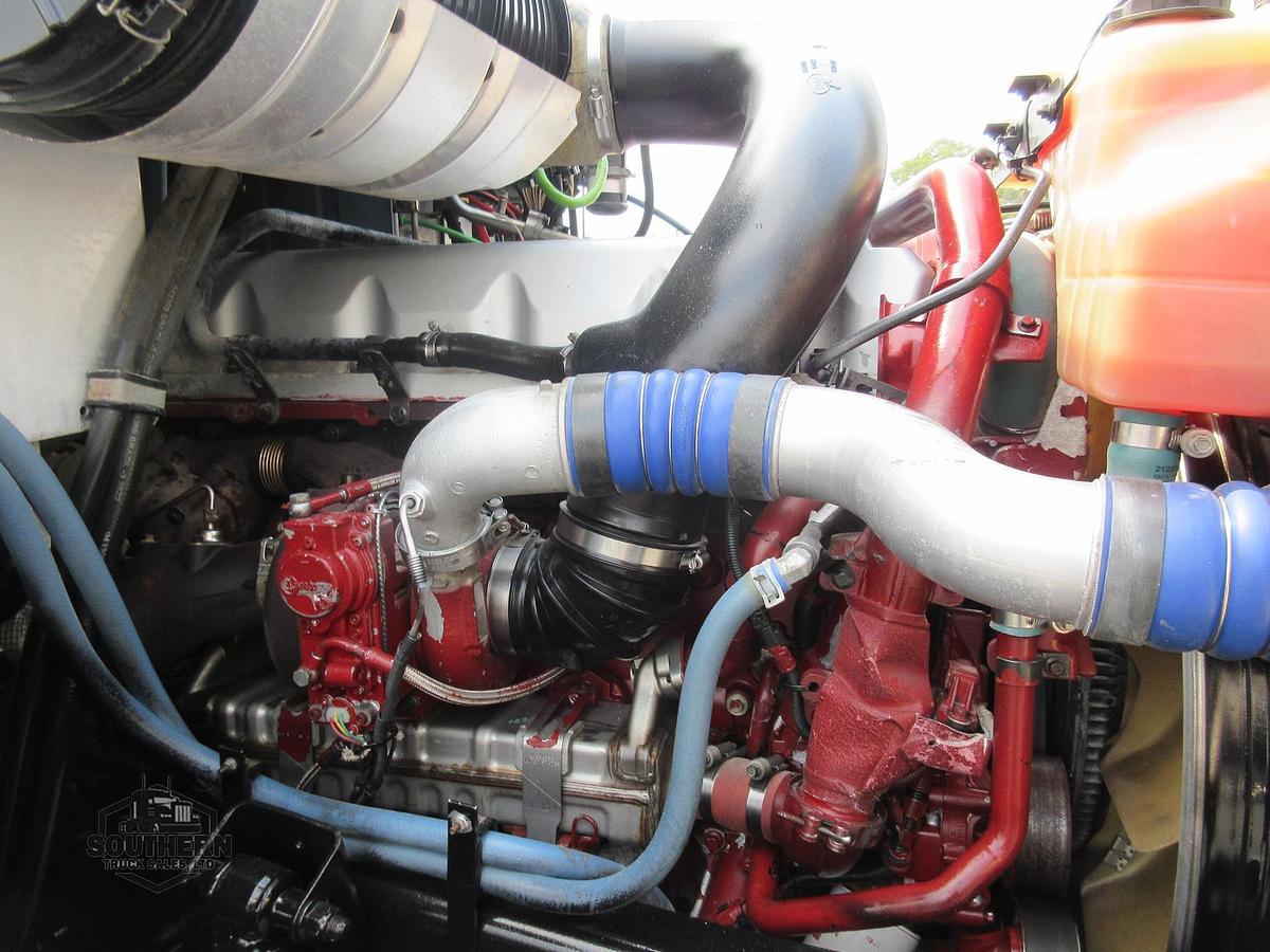 Used 2014 MACK PINNACLE CXU613