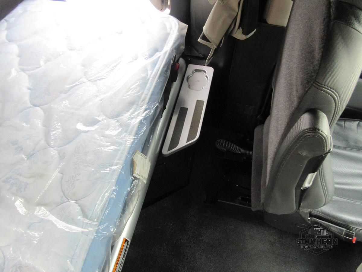 Used 2023 KENWORTH T880