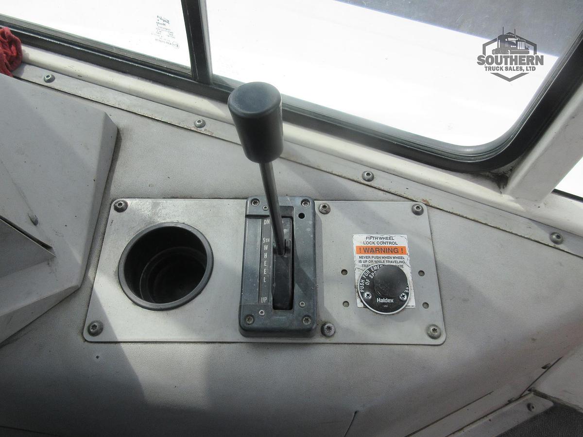 Used 2022 AUTOCAR XSPOTTER ACTT