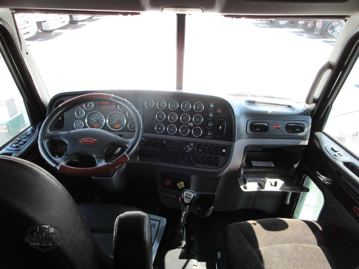 Used 2016 PETERBILT 389