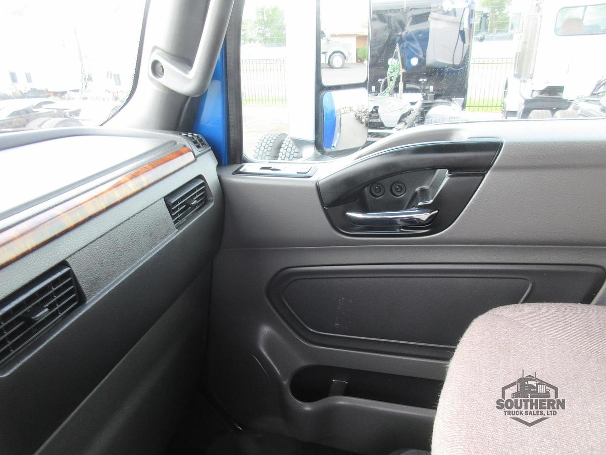 Used 2021 INTERNATIONAL LT
