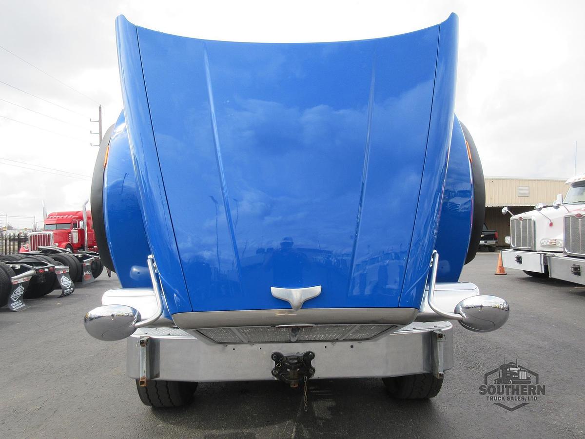 Used 2020 PETERBILT 567