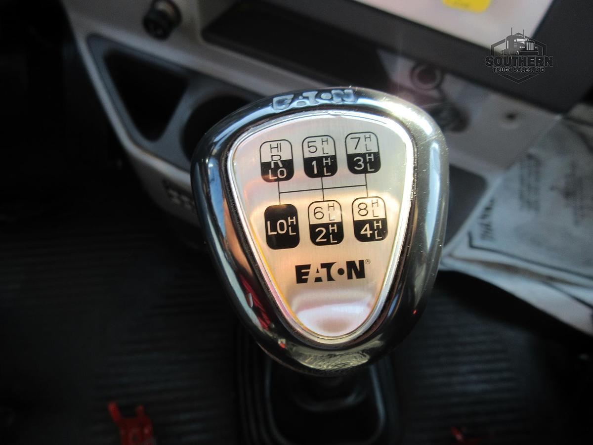 Used 2018 FREIGHTLINER 122SD