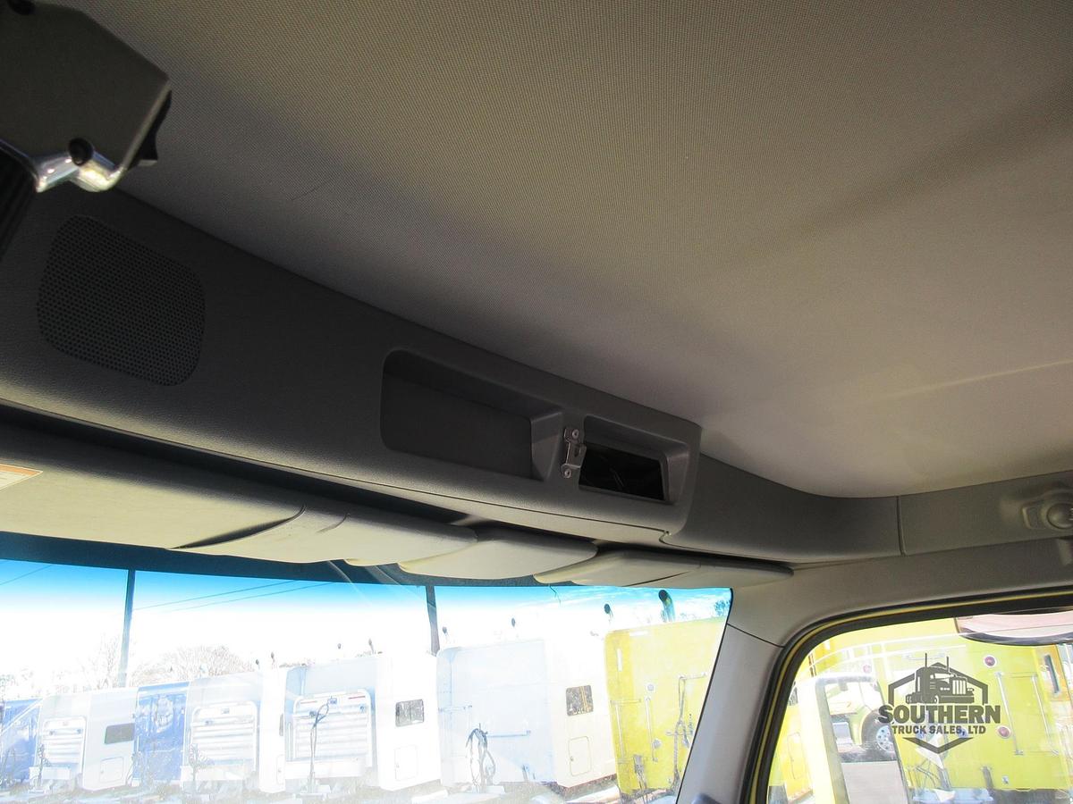 Used 2020 PETERBILT 567