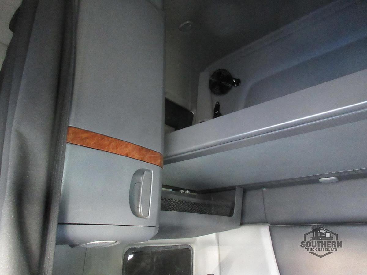Used 2021 INTERNATIONAL LT