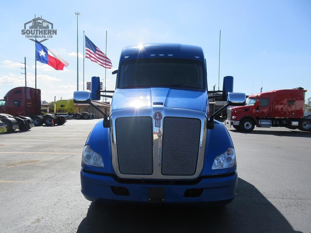 Used 2021 KENWORTH T680