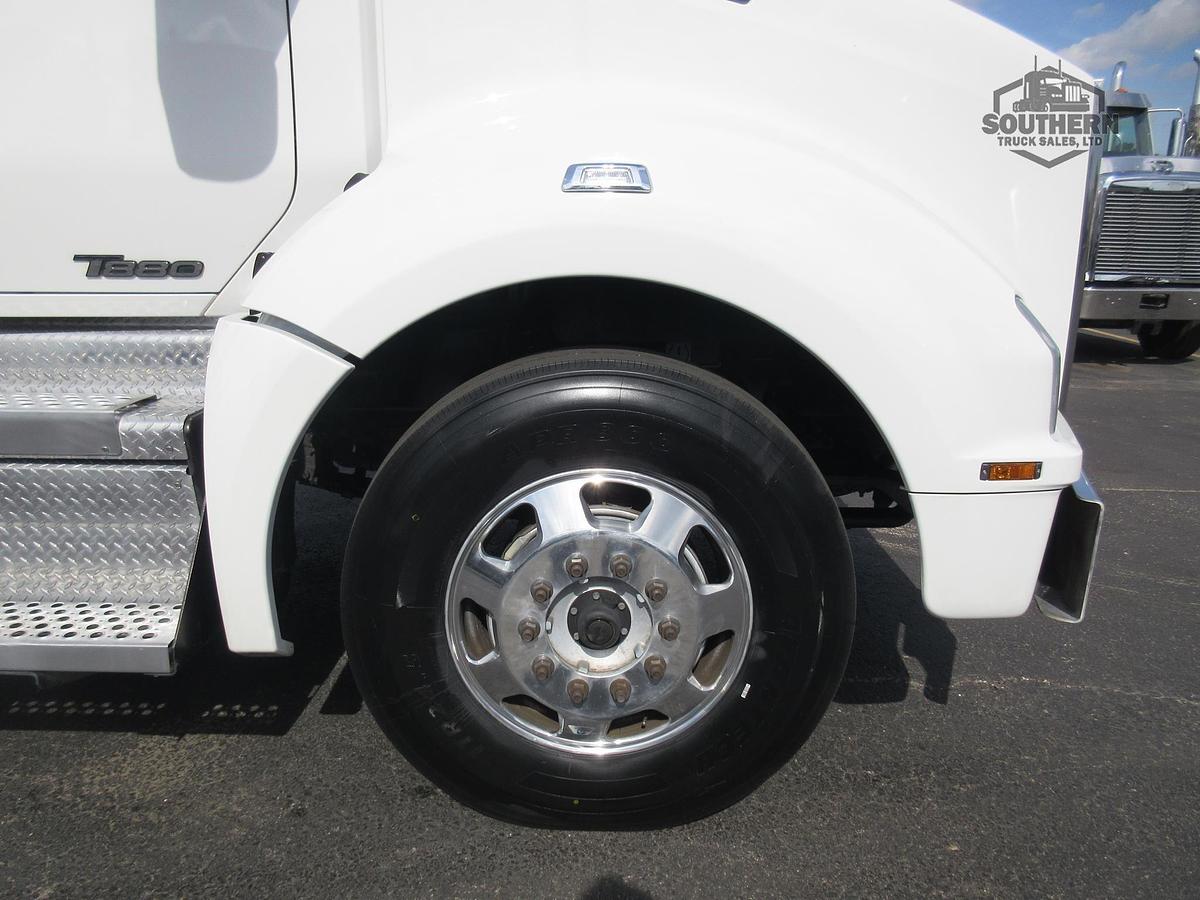 Used 2019 KENWORTH T880