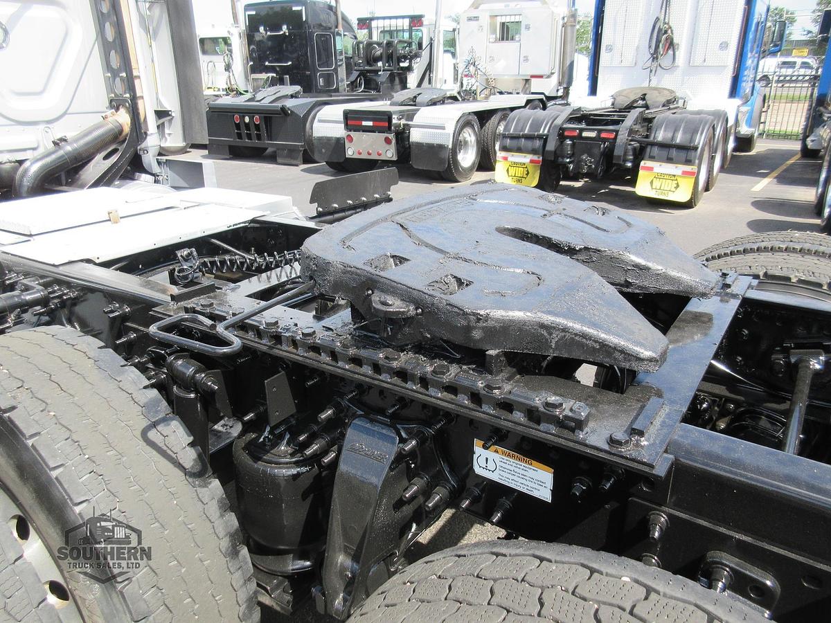 Used 2020 FREIGHTLINER CASCADIA 125