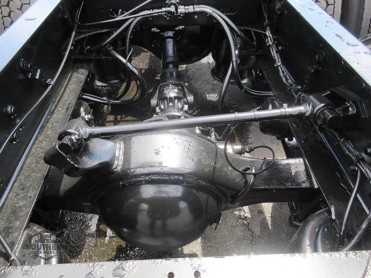 Used 2019 FREIGHTLINER CASCADIA 126