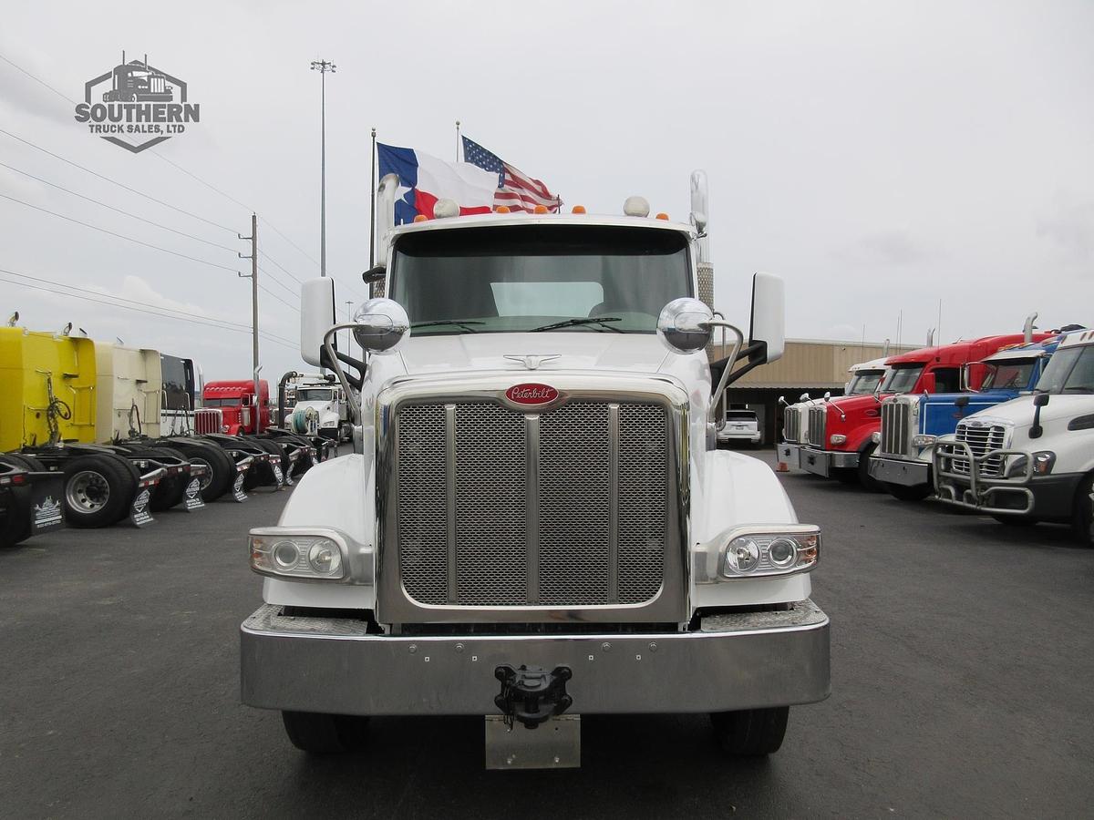 Used 2020 PETERBILT 567