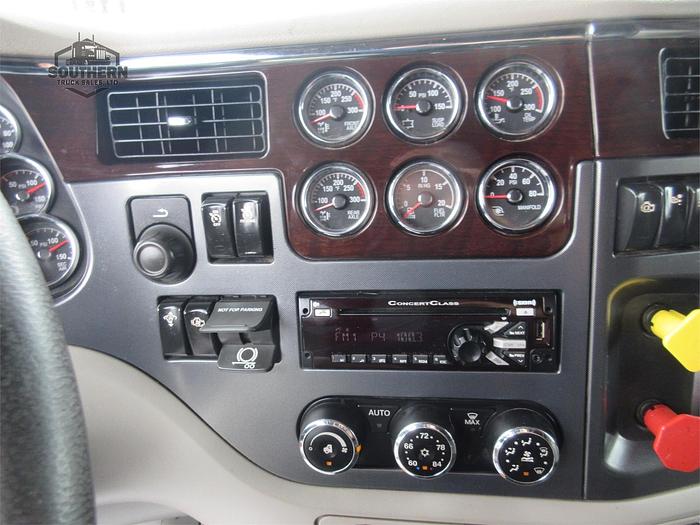 Used 2018 PETERBILT 579