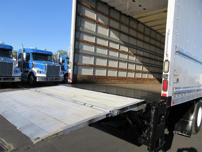 Used 2017 FREIGHTLINER BUSINESS CLASS M2 106