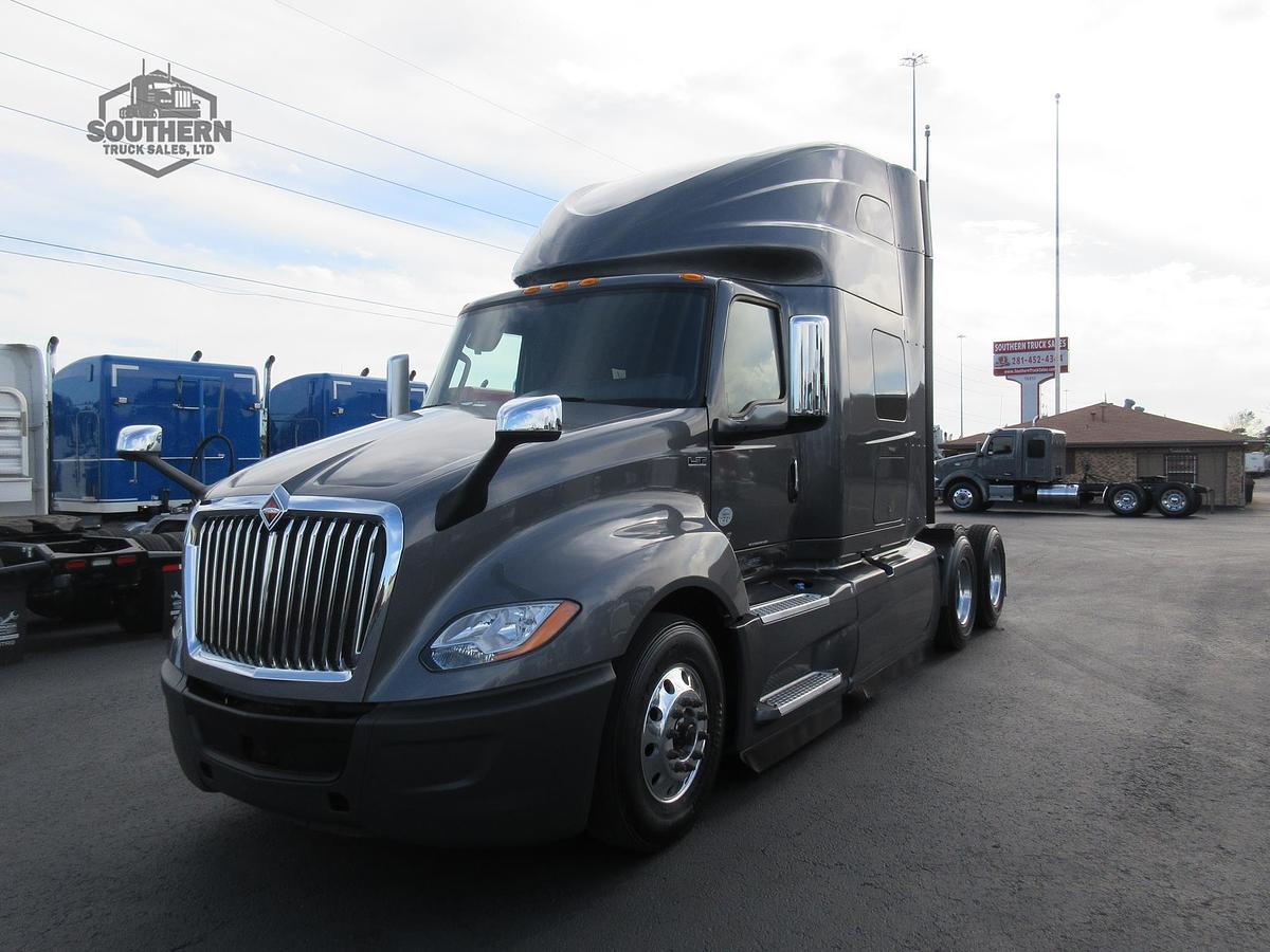 Used 2021 INTERNATIONAL LT