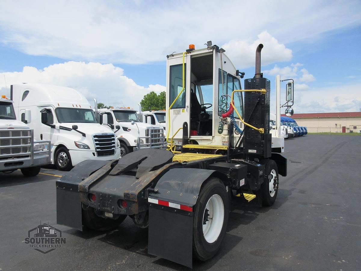 Used 2022 AUTOCAR XSPOTTER ACTT