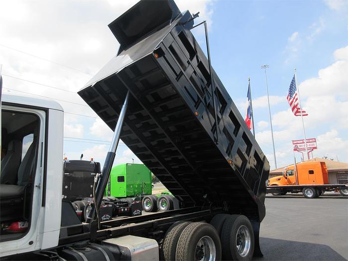 Used 2016 PETERBILT 579