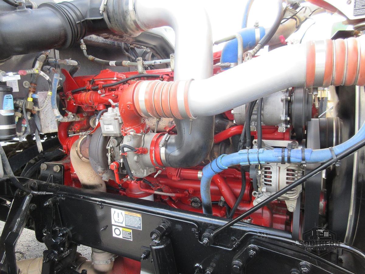 Used 2022 PETERBILT 389