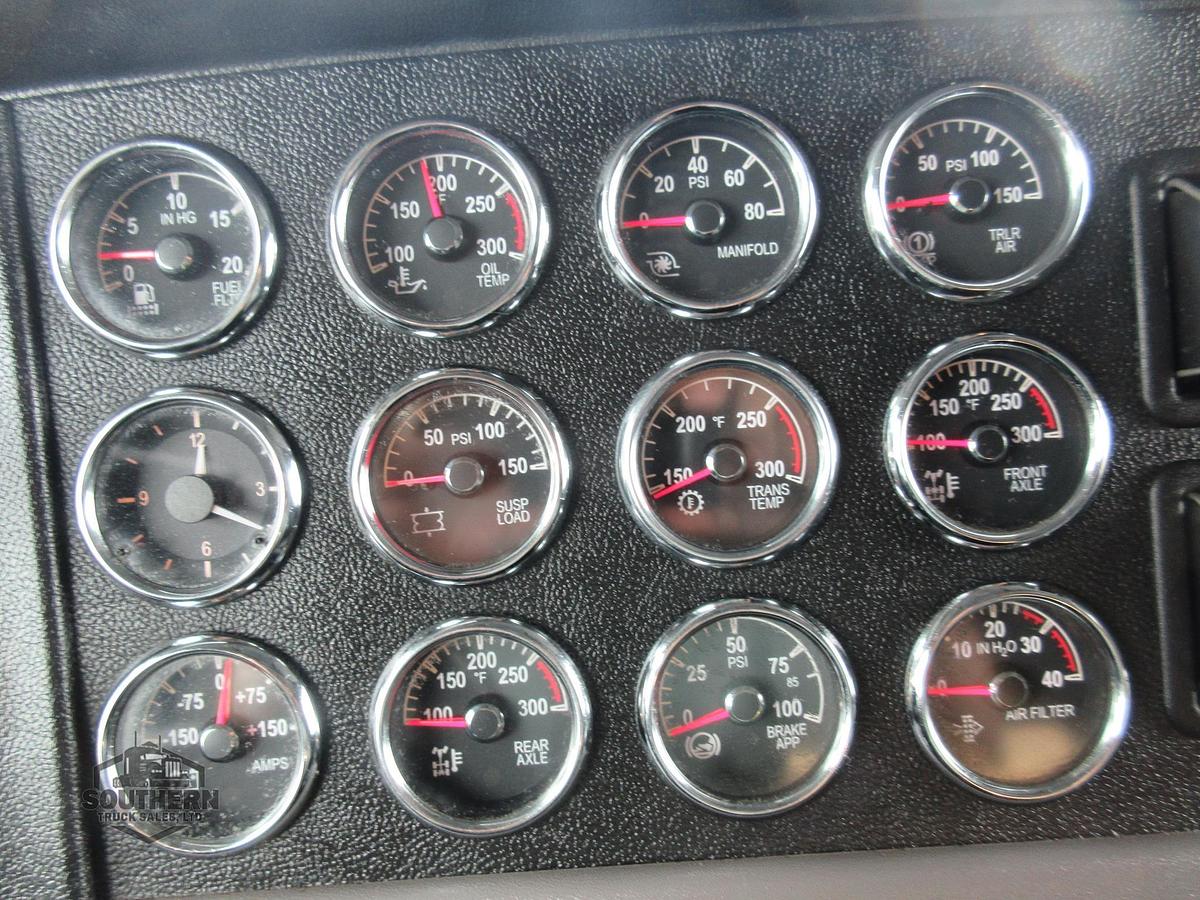 Used 2023 PETERBILT 389
