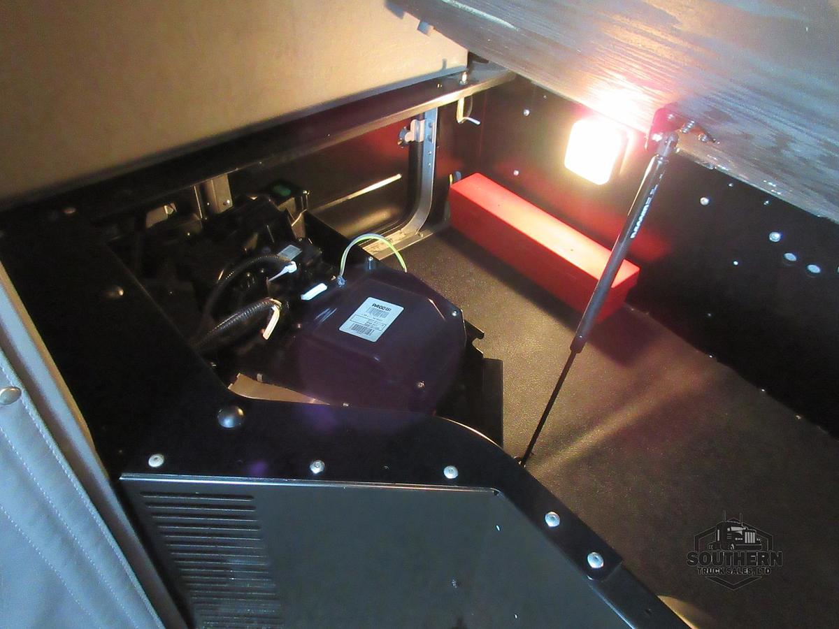 Used 2019 PETERBILT 389