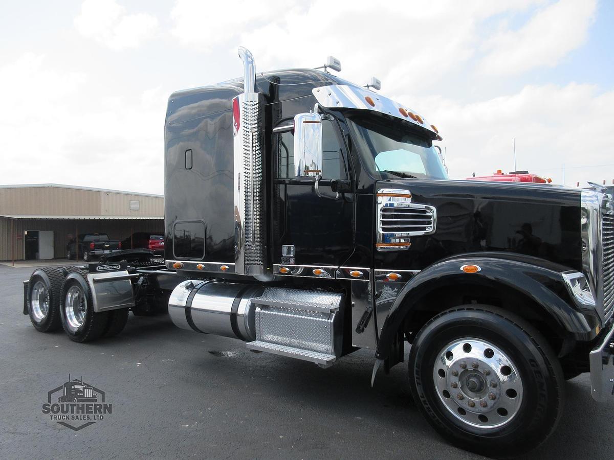 Used 2023 FREIGHTLINER CORONADO 122 SD