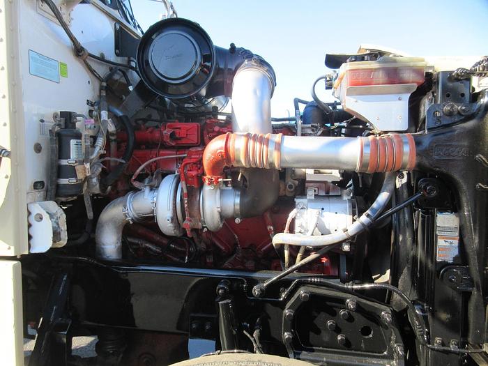 Used 2013 PETERBILT 365