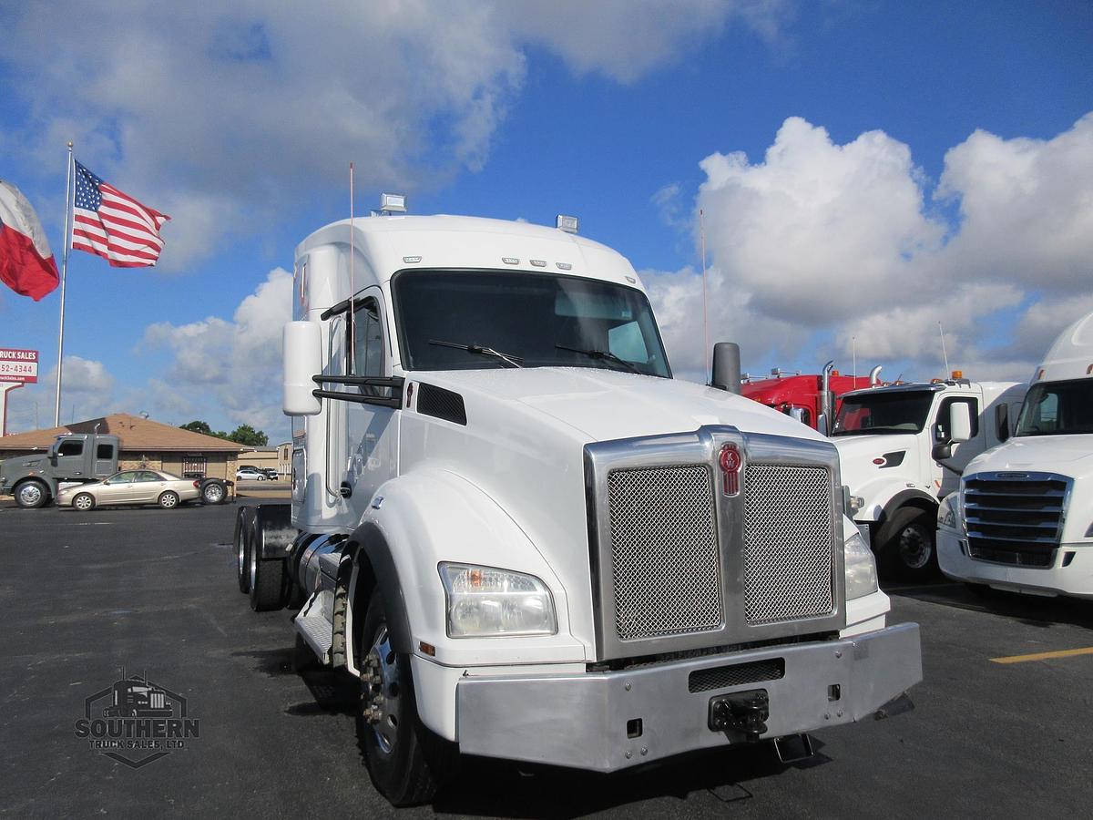 Used 2020 KENWORTH T880