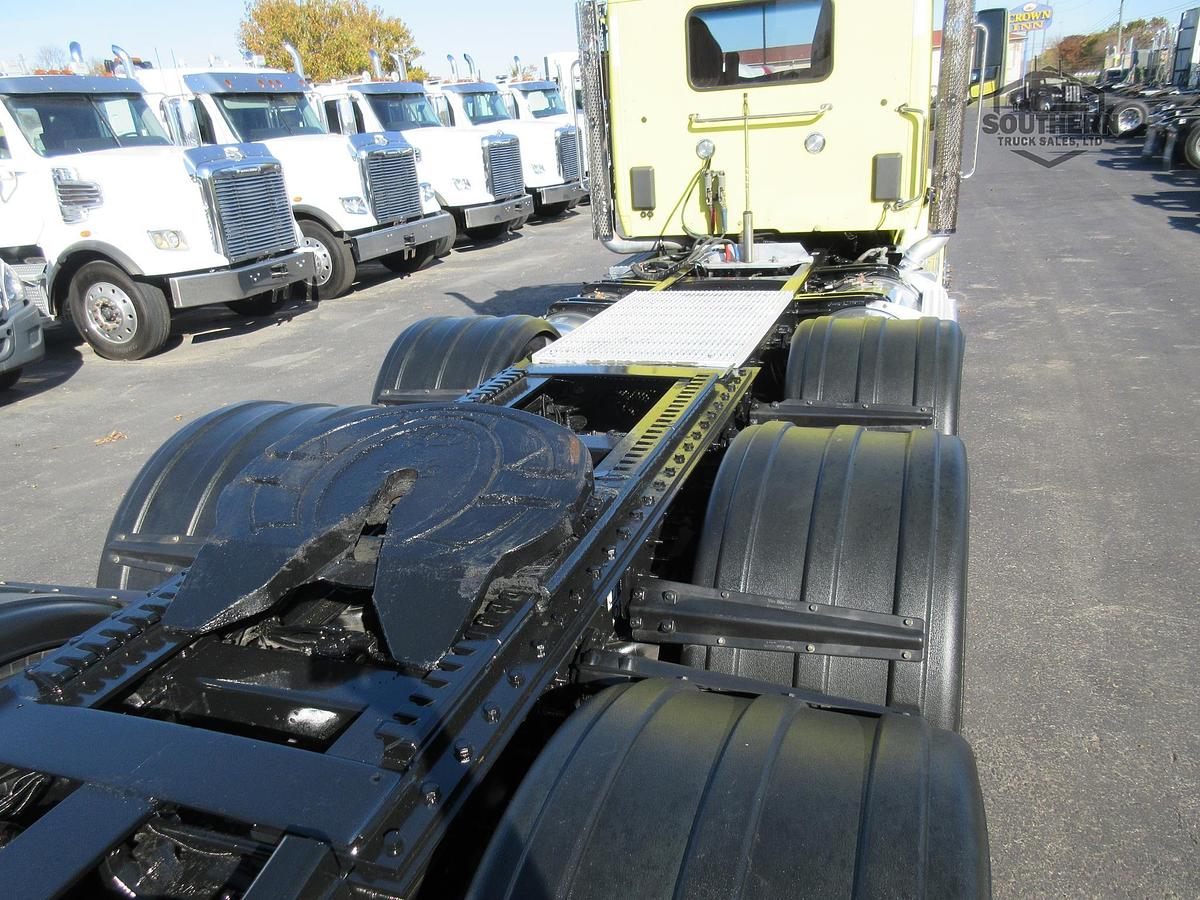 Used 2020 PETERBILT 567